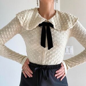 Zara | Cream knit cardigan with wide collar and black velvet bow | Size S